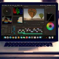ادیتور،عکاس،فیلمبردار،تدوینگر هستم