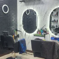 آرایشگر حرفه ای نیازمندیم