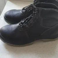کفش کار جنس خوب و عالی سایز ۴۳ و ۴۴