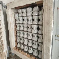 استخدام کارگر خانم جهت کارگاه چینی سازی