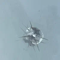 ترمیم شیشه و رفع پخش نور