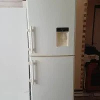 یخچال فریزر تمیز و سالم