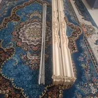 ۲ عدد تاج پرده و ۶ عدد چوب پرده فلزی