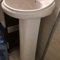 روشویی با پایه