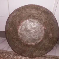 سینی مسی|کلکسیون اشیاء عتیقه|رباط‌کریم, رباط‌کریم|دیوار