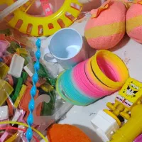 تعدادی اسباب بازی