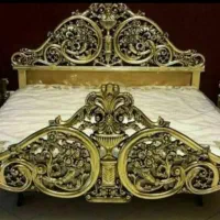 تخت سلطنتی سالم وتمیز نونو مناسب جهیزیه