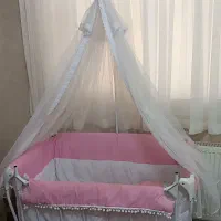 تخت کنار مادر . حالت گهواره هم داره