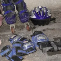 کفش اسکی چهار چرخ زنانه ومردانه بافوتبال دستی