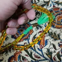 تسبیح سندلوس قدیمی المانی|کلکسیون اشیاء عتیقه|لاهیجان, لیالستان|دیوار