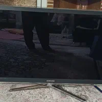 تلویزیون ۴۰ اینچ