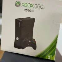 Xbox در حد نو همراه با کینکت و دو دسته