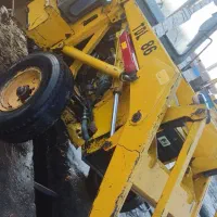 بیل بکهو مدل ۸۵موتورتازه تعمیر همی چی به شرط