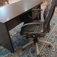 میز و صندلی|میز تحریر و کامپیوتر|هشتگرد, شهرک راه آهن|دیوار