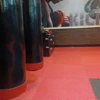 باشگاه ورزشی . هوازی ،رزمی|اجارهٔ کوتاهمدت دفتر کار و فضای آموزشی|مشهد, آزادشهر|دیوار