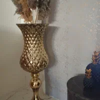 گلدان طلایی