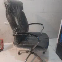 فروش صندلی گردان و انتظار و میز عسلی|دفتر کار|رشت, سلیمانداراب|دیوار