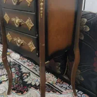 میزتلفن تمیزوشیک