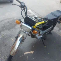 موتور سیکلت هندا مشکی زرد