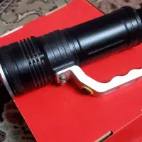 چراغ قوه پلیسی