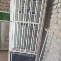پنجره‌ودرب‌‌‌تمیز‌قیمت‌مناسب۴عدد