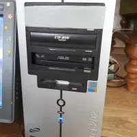 کیس و مانیتور کیبورد موس.