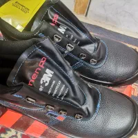 کفش کار سایز 42|کیف، کفش، کمربند|نجف‌آباد, جعفرآباد|دیوار