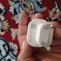 یک عددشارژراصل اصل آیفون یااپل ۸۰۰۰۰۰