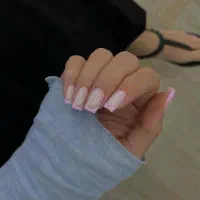 کاشت ناخن دست