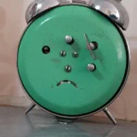 ساعت کوکی زنگ دار قدیمی