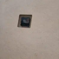 یک عدد ساعت دیواری
