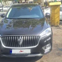 بورگوارد BX7