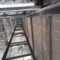 سازنده اسکلت ساختمان،آسانسور و غیره..
