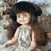 عروسک قدیمی استخوانی|اسباببازی بچه|قلعه نو, |دیوار