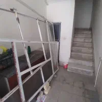 درب وپنجره اهنی در حد نو با شیشه