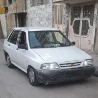 پراید سفید ۸۱ عروسک