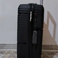 چمدان مسافرتی آکبند|کیف، کفش، کمربند|رشت, منظریه|دیوار