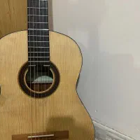 گیتار تمام چوب استفاده نشده