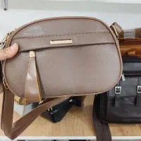 کیف|کیف، کفش، کمربند|بندر دیر, |دیوار