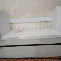 تخت گهواره ای نوزاد تاسه سال|تخت و صندلی بچه|مشهد, ثامن|دیوار