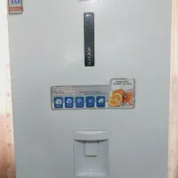 یخچال فریزر یومیکا