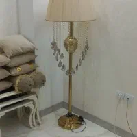 آباژور و گل مصنوعی