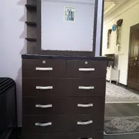دراور پنج کشور، دو کشور ی کوچک دارای اینه ی متحرک