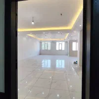 آپارتمان ۱۳۵ متری/کلید نخورده/بر اصلی