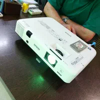 فروشگاه ویدیو پروژکتور همراه تست