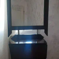 میز آرایشی با آینه