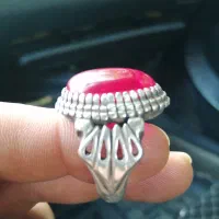 انگشتر با نگین یاقوت