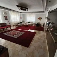 ۱۲۶ متر  سه خوابه غرق نور زیر قیمت منطقه