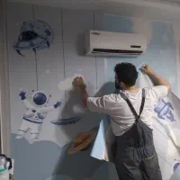 نصاب کاغذ دیواری ، پوستر ، برچسب