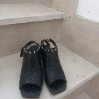 تعدادی کفش مجلسی هر جفت فقط 200